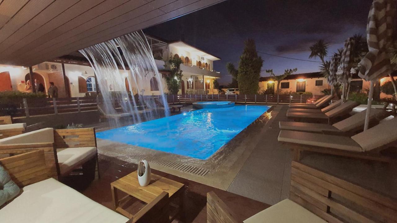 Athina Apartments Stoupa Bagian luar foto