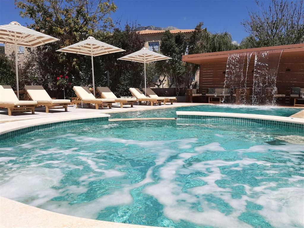 Athina Apartments Stoupa Bagian luar foto