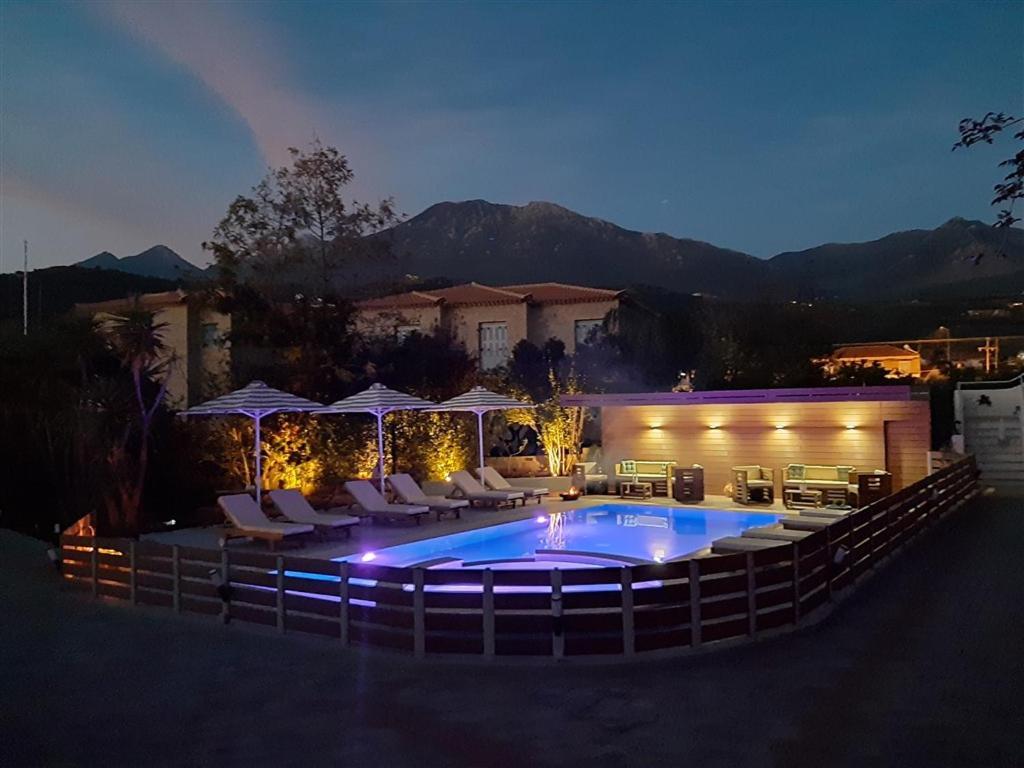 Athina Apartments Stoupa Bagian luar foto