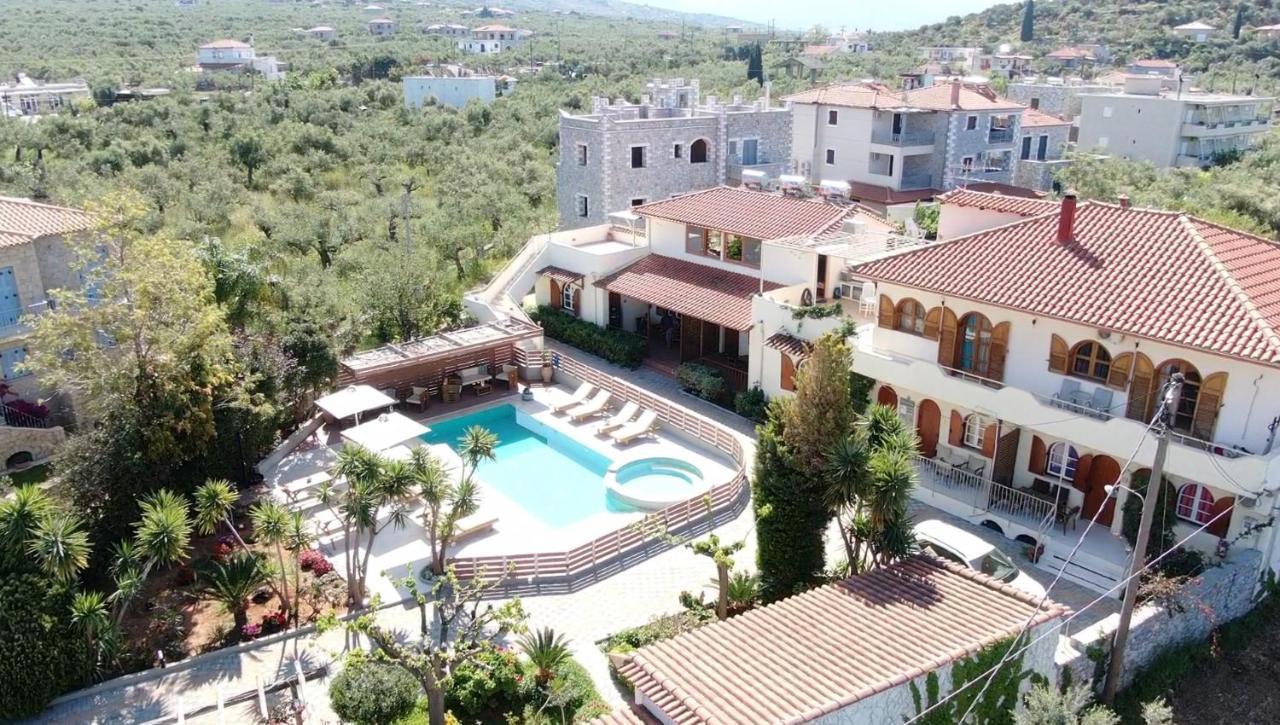 Athina Apartments Stoupa Bagian luar foto