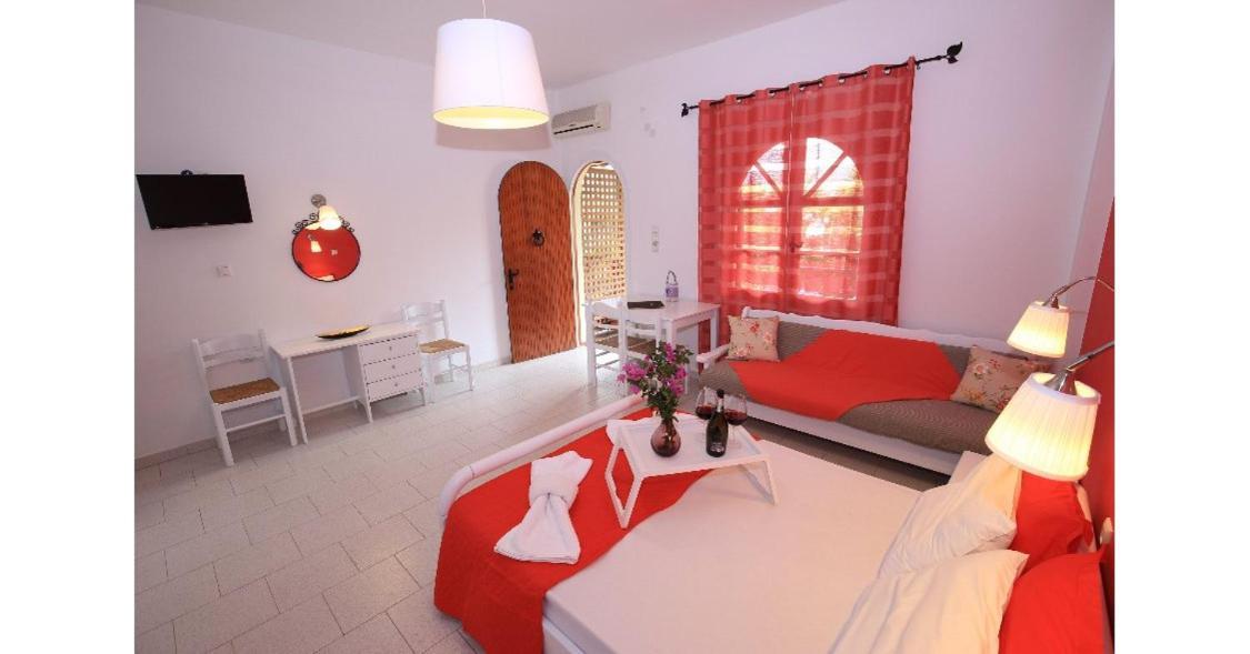 Athina Apartments Stoupa Bagian luar foto