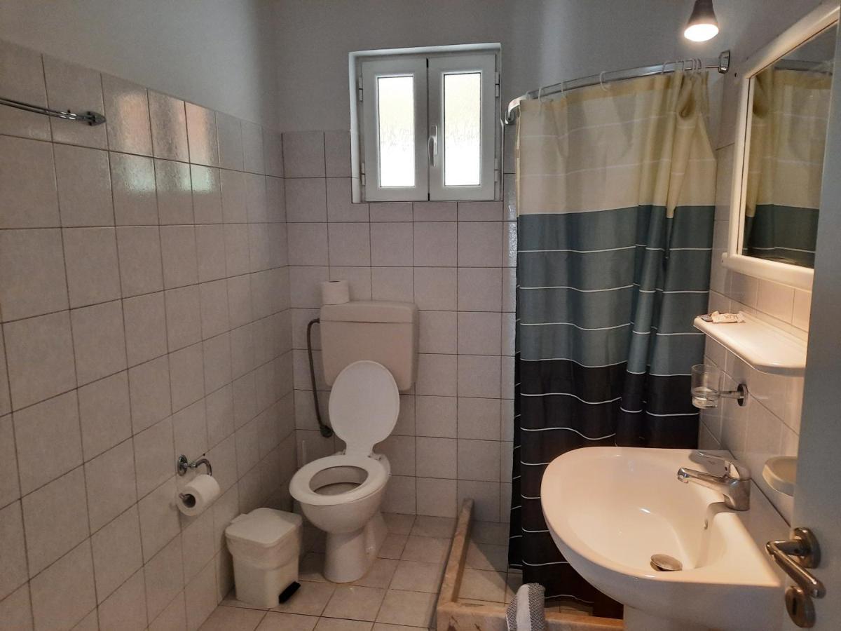 Athina Apartments Stoupa Bagian luar foto