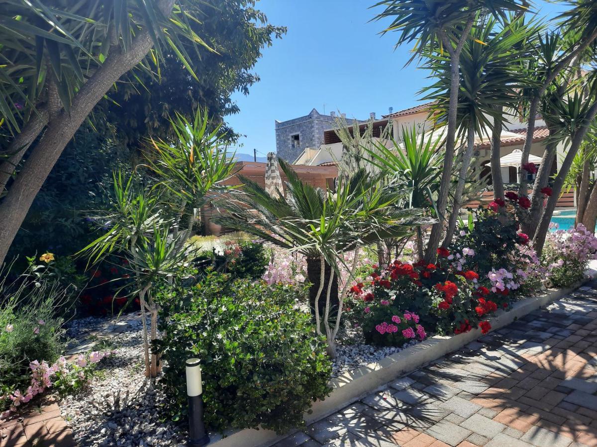 Athina Apartments Stoupa Bagian luar foto
