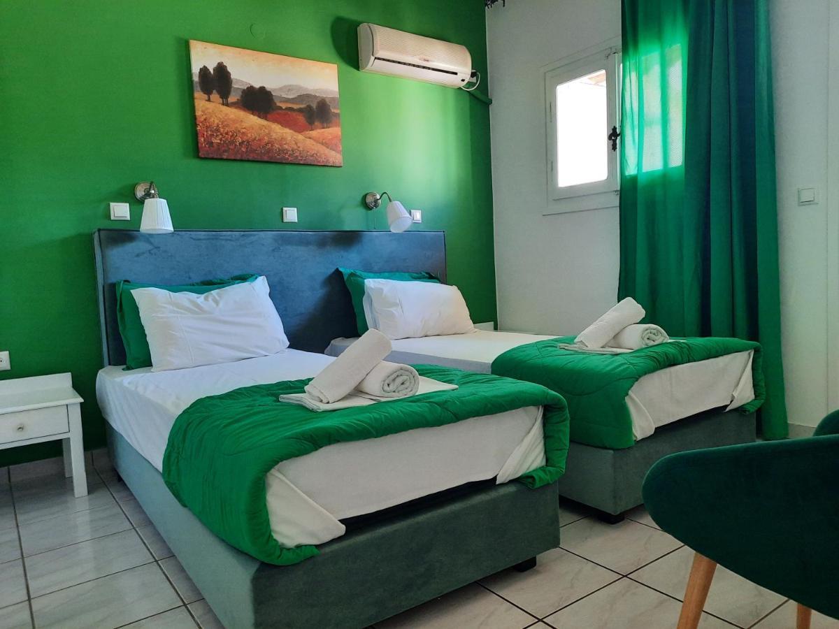 Athina Apartments Stoupa Bagian luar foto